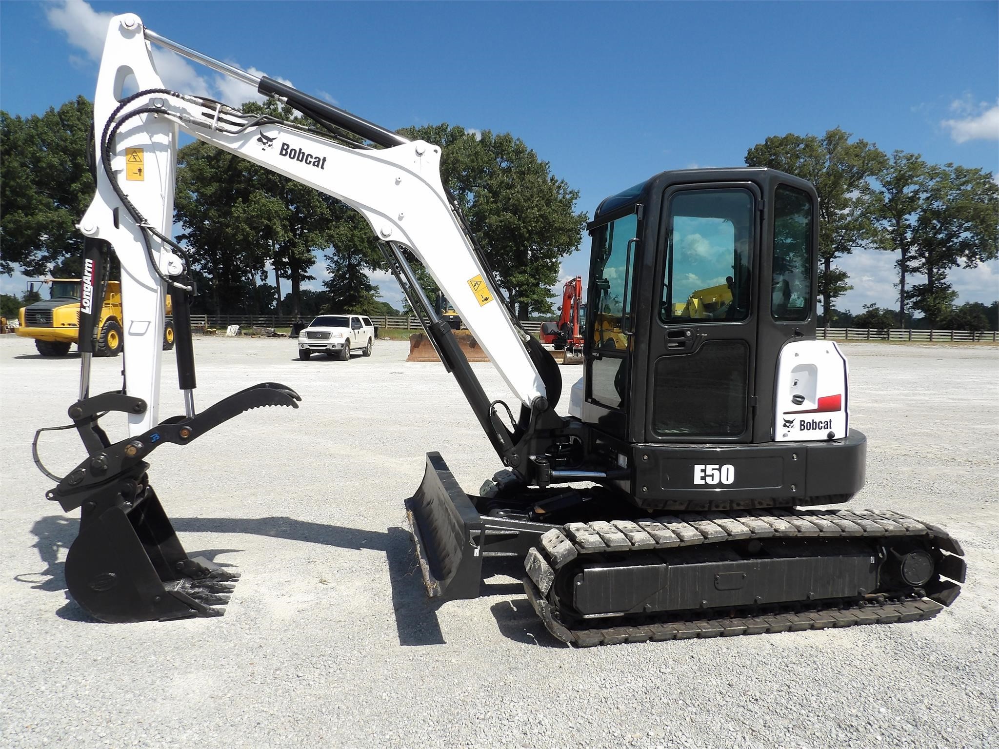 Caterpillar 908M Wheel Loader